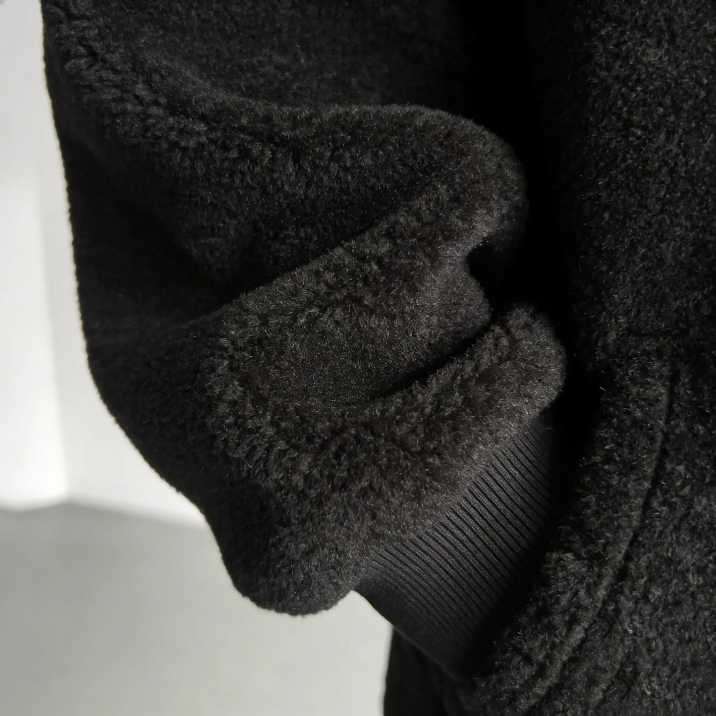 :Trafalgar Law Color-blocked Plush Hoodie