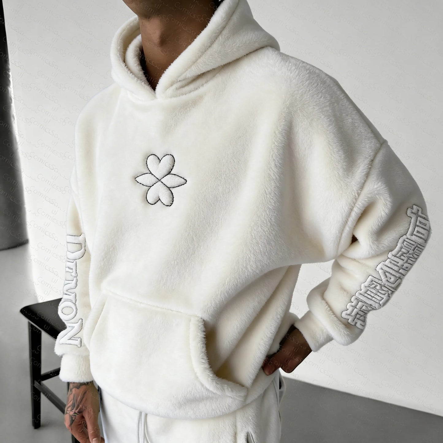 :Kanroji Mitsuri  Color-blocked Plush Hoodie